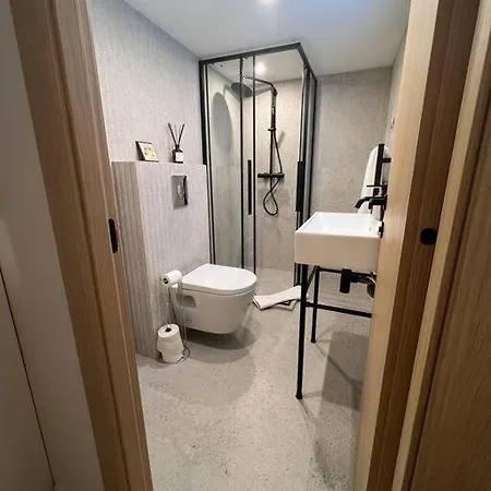 Cute Duplex דירה